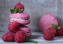 Czy ciasto drożdżowe można od razu wyjąć z piekarnika? Czy ciasto drożdżowe można od razu wyjąć z piekarnika?