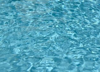 Co powoduje falowanie obrotów?